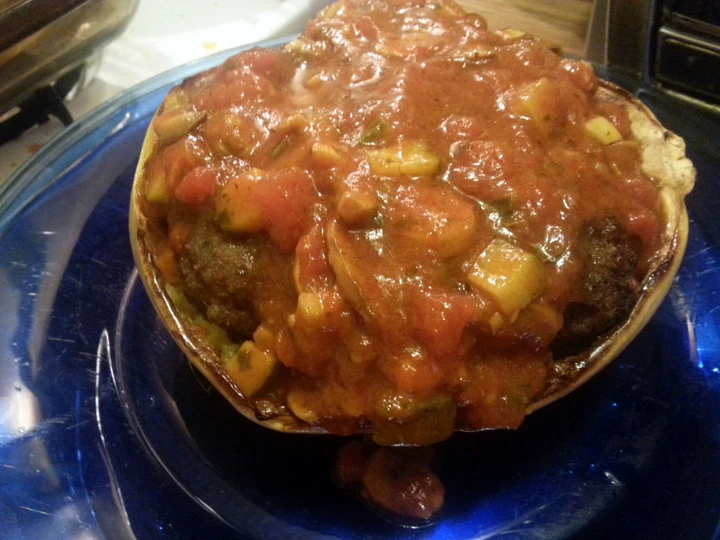 Easy Steps to Prepare Paleo Spaghetti squash with paleo meatballs and fresh chunky spaghetti sauce the  Makes Drooling Appealing