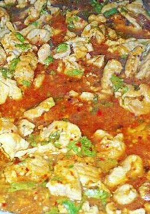 A picture of Carne De Puerco with Chile De Arbol.