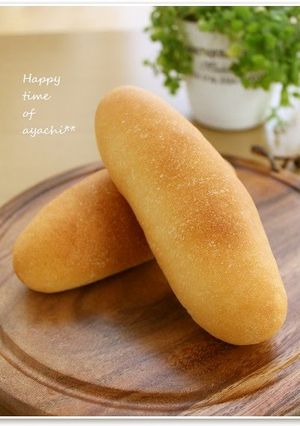 A picture of Old Fashioned Bread Rolls.