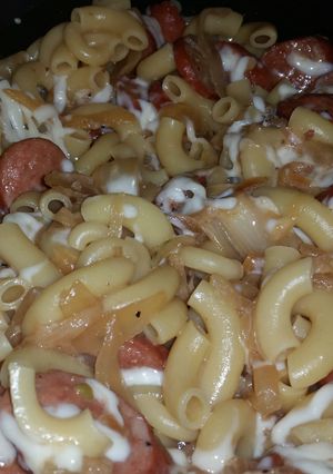 A picture of French Onion Sausage Pasta.
