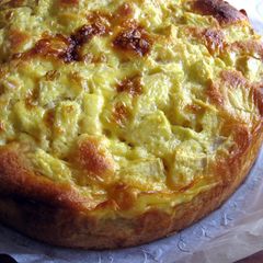 A picture of Apple Custard Pudding Cake.