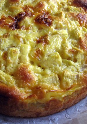 A picture of Apple Custard Pudding Cake.