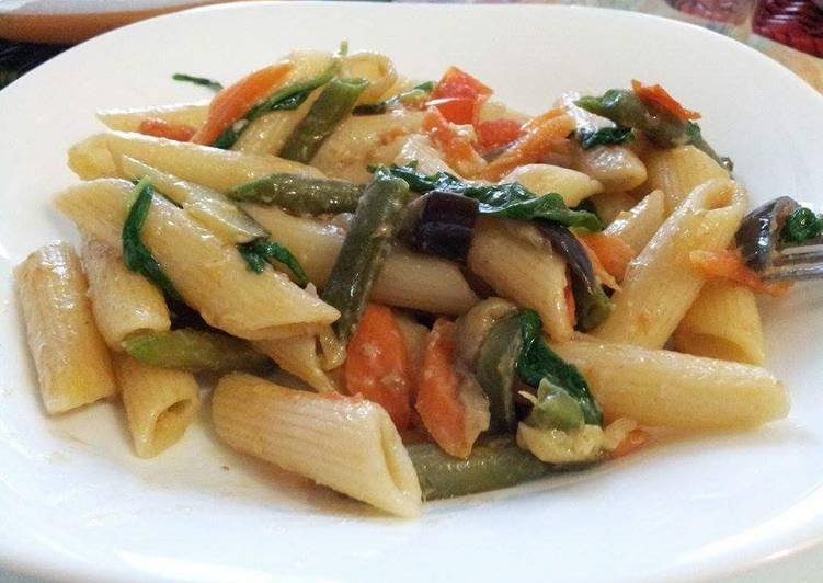 Steps to Make Any-night-of-the-week AMIEs PENNE with VEGETABLEs