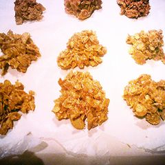 A picture of Peanut Butter Clusters.