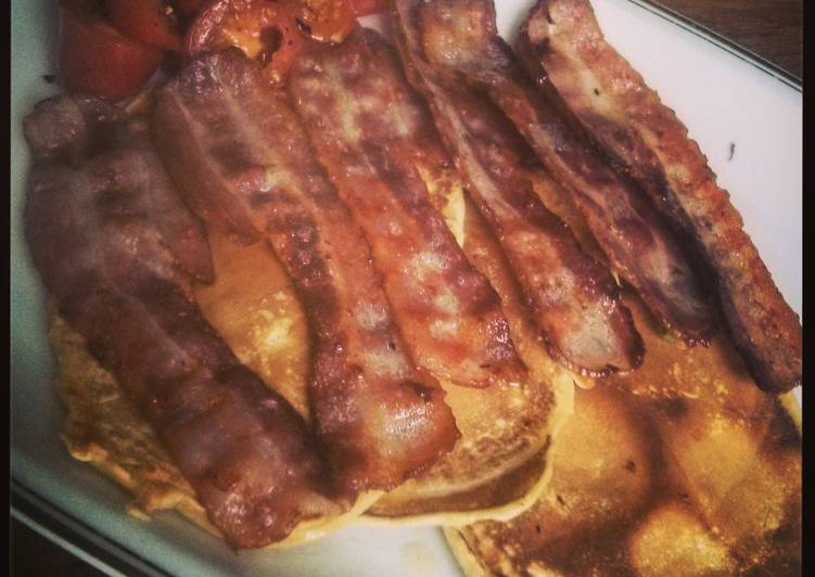 American pancakes and bacon