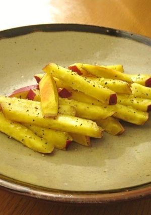 A picture of Surprisingly Sweet Black Pepper Stir-Fried Sweet Potatoes.