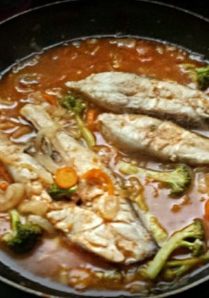 A picture of Lemon Fish and Broccoli Stewed in Butter..
