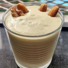 A picture of Banana smoothie.
