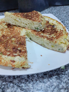 Una foto de Tortilla de papa fácil y rápida