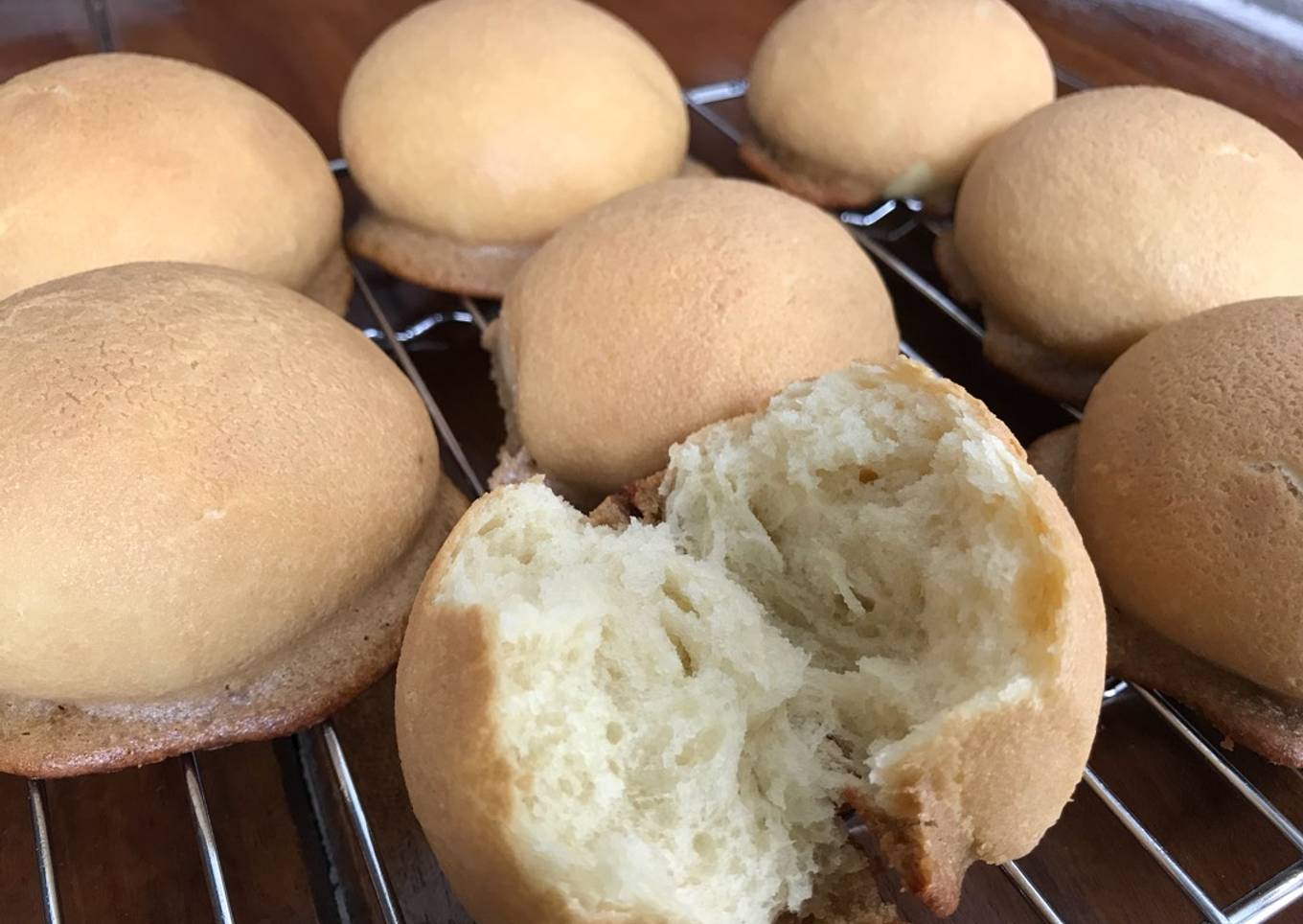 Mexican Bun (roti boy, roti o)