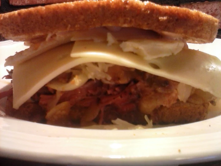 Easy Way Make Recipe Brad&amp;#39;s mile high ruben that is  Makes Drooling, Delicious}