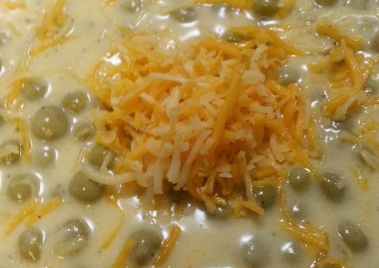 How to Prepare Perfect Easy cheesy peas