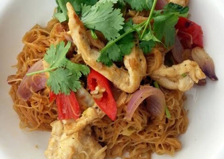 Steps to Make Ultimate Fried Vermicelli With Chicken