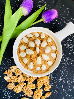 A picture of Injeer & Suji Halwa with walnuts 💖.