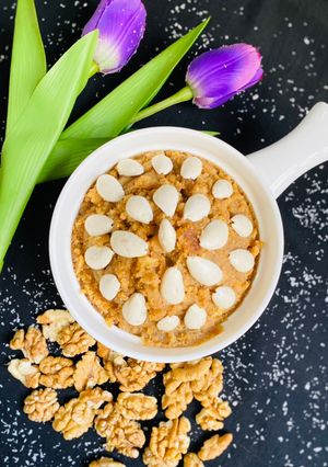 A picture of Injeer & Suji Halwa with walnuts 💖.