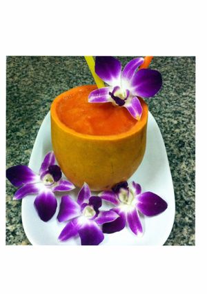 A picture of Hawaiian Papaya.