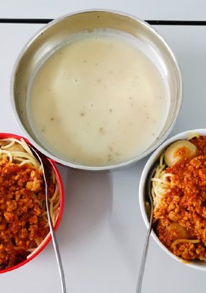A picture of Spaghetti Bolognese.