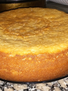 Una foto de Bizcochuelo humedo y esponjoso 🍰😃😜