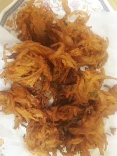 A picture of Quick onion fritters.