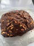Bolu coklat almond