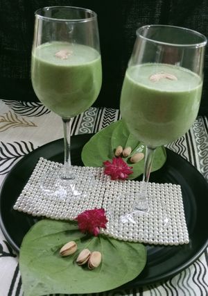 A picture of Betel Leaf Lassi (পান পান্না).