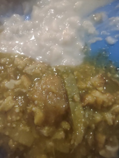 Una foto de Chicharrón de la Ramos! en Salsa verde con nopales