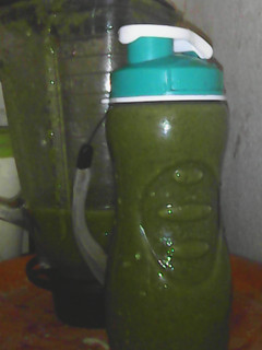 A picture of Nopal lettuce with tejocote smoothie.