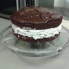 A picture of Oreo Cookie Birthday Cake.