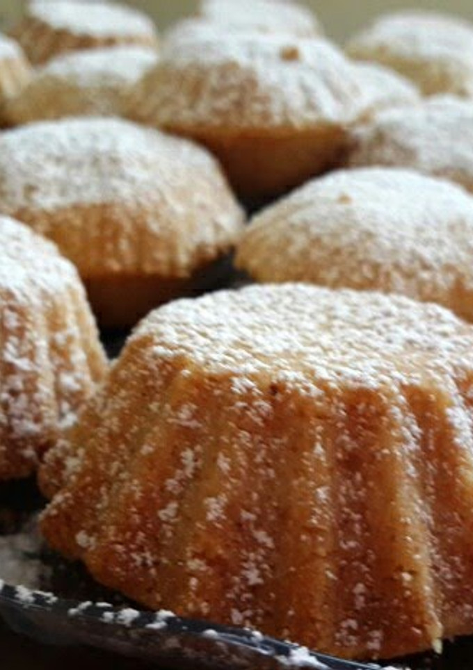 A picture of Dates Maamoul.