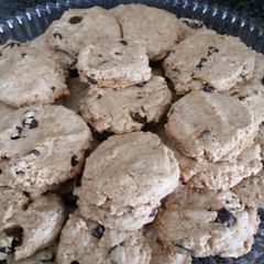 A picture of Tricia's Chocolate Chip Cookies.