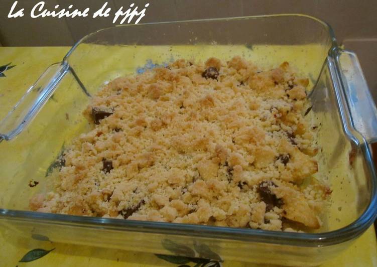 Easiest Way to Prepare Speedy French-Style Chocolate Apple Crumble