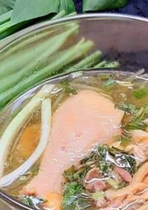Hình của món Gà nấu mì Chũ.