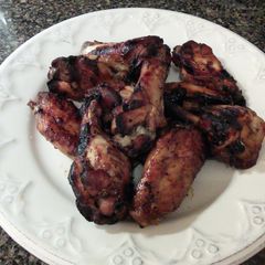 A picture of Honey Balsamic Wings 🍯.