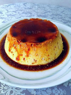 Una foto de Flan de huevos express hecho en tan solo ocho minutos