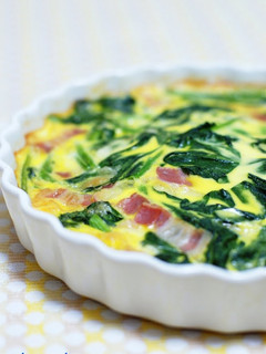 A picture of Easy Quiche with Spinach and Bacon.