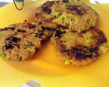 Easy Prepare Recipe Simple Quinoa Burgers Savory Delicious