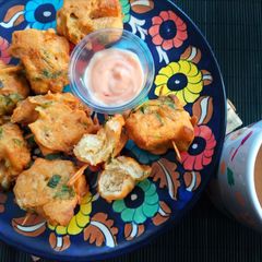 A picture of Bread Pakora.