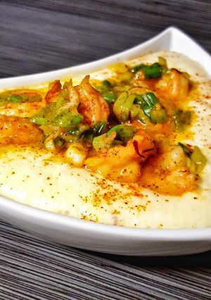 A picture of Shrimp and Creamy Queso Grits.