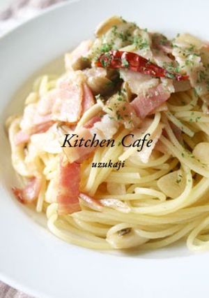 A picture of Aglio, Olio e Peperoncino with Bacon.