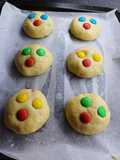 Galletas de naranja con confites