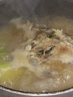 A picture of Chicken Broth.