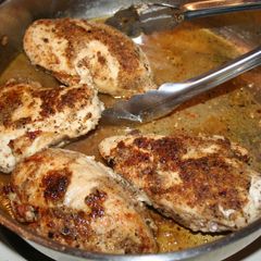 A picture of Bacon Glazed Chicken.