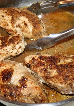A picture of Bacon Glazed Chicken.