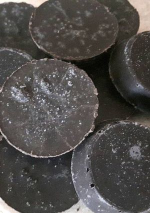 A picture of DIY Coffee & cinnamon exfoliating minibars.