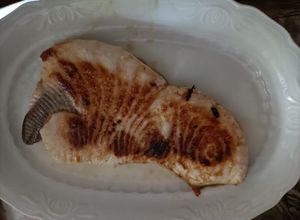 Foto principal de Pez de limón a la plancha con ensalada