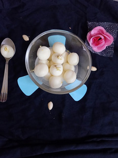 रसगुल्ला (rasgulla recipe in Hindi) रेसिपी मुख्य फोटो