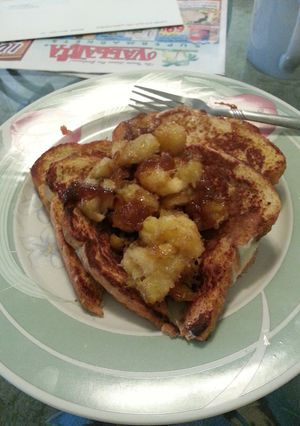 A picture of French Toast with Caramalized Bananas.