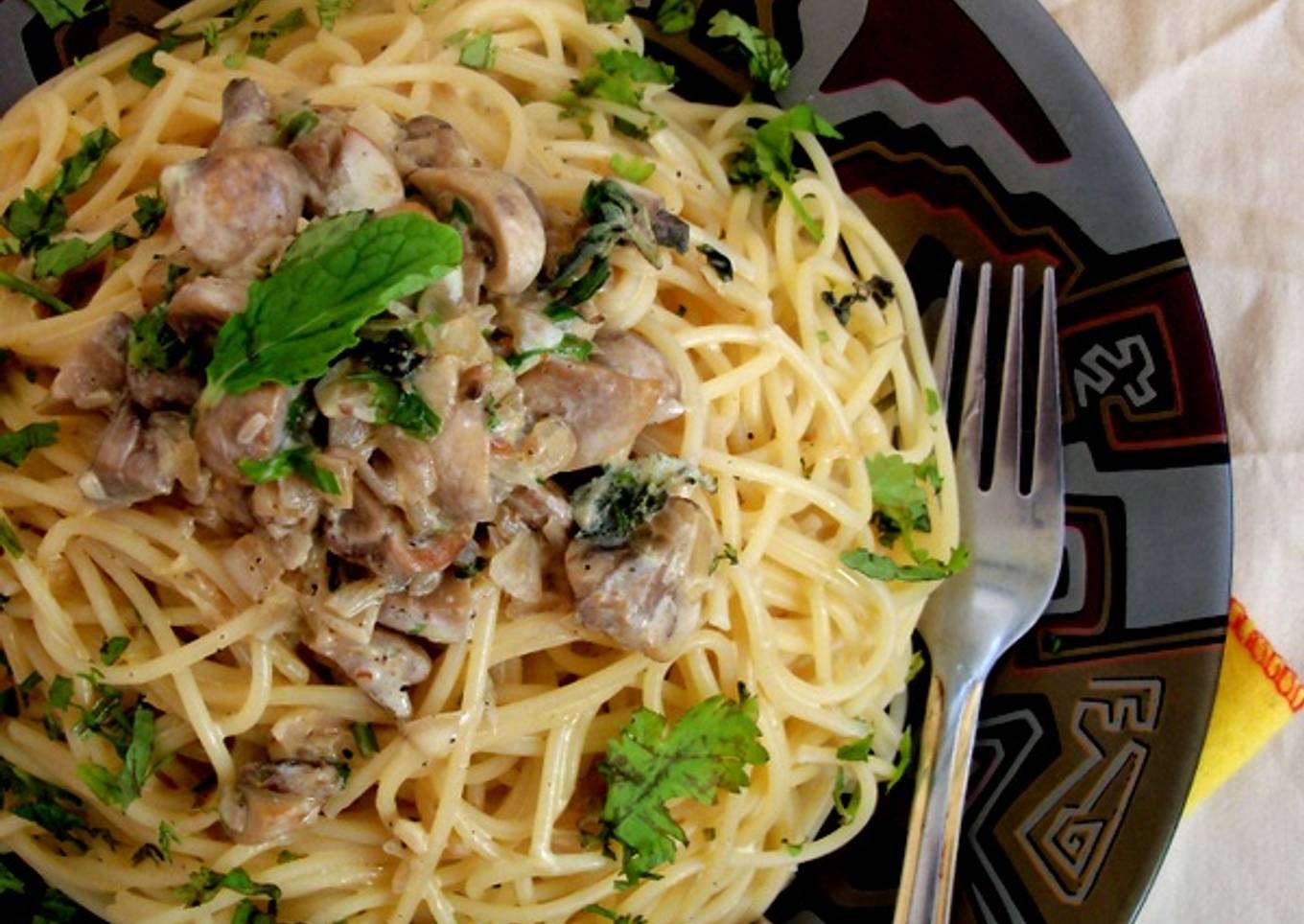 Spaghetti with Mushroom Sause