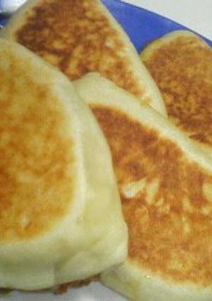A picture of Grilled Curry Bread.