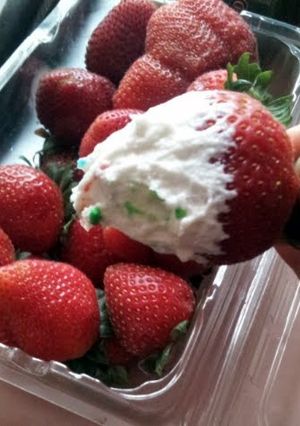 A picture of Funfetti Cake Dip (Dunkaroos Dip).